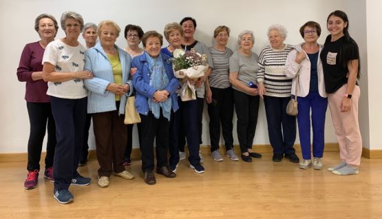 Día internacional de las personas mayores-Gimnasia de mayores- Escuela de baile Le Bal