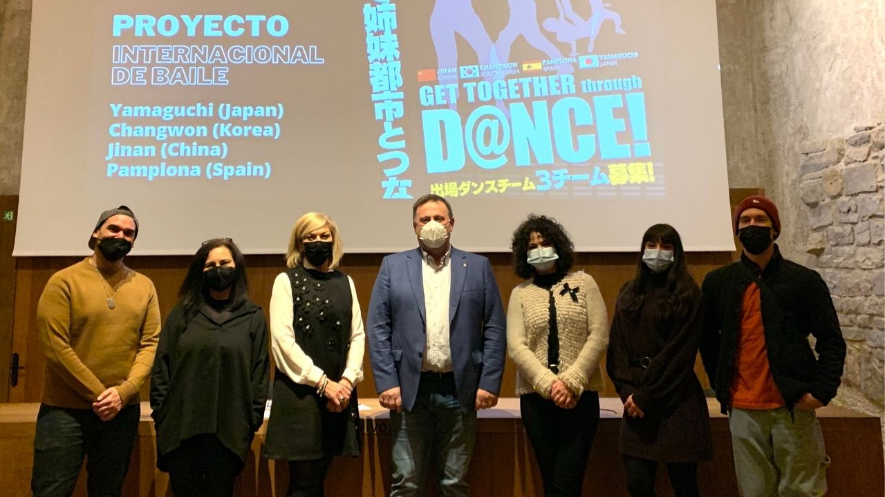 Javier Labairu, direccion y profesorado de escuela de baile Le Bal-condestable 220122