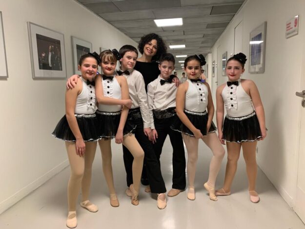 Escuela de baile Le Bal-Vive tu sueño Pamplona-Idoia Ferrer y alumnos Le Bal Escuela de baile Le Bal-Vive tu sueño Pamplona-Idoia Ferrer